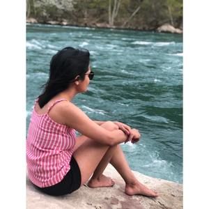 Meet your Posher, Shailee